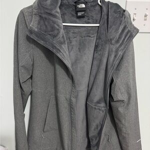 The North Face Women's Soft Shell Jacket with Raschel Fleece Lining